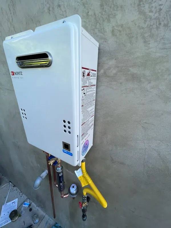 Tankless water heater installation for Aaronsburg homes